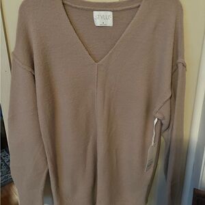 STYLUS Women's Beige V-Neck Sweater